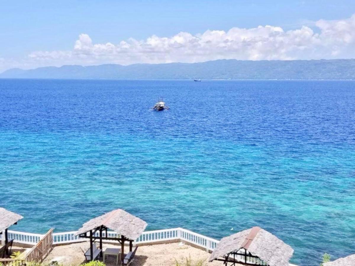 1888 Beach Resort Dumaguete City Esterno foto