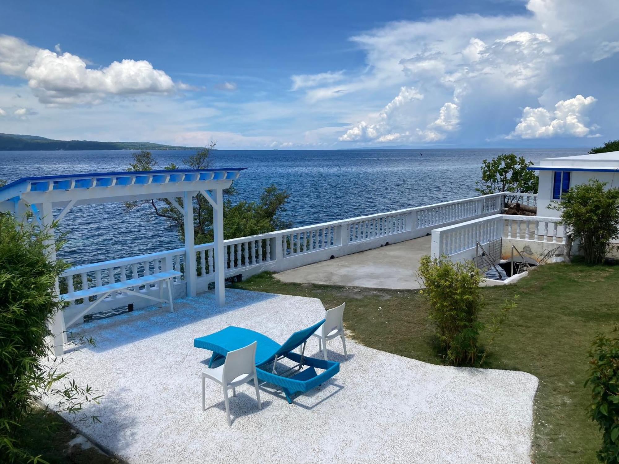 1888 Beach Resort Dumaguete City Esterno foto