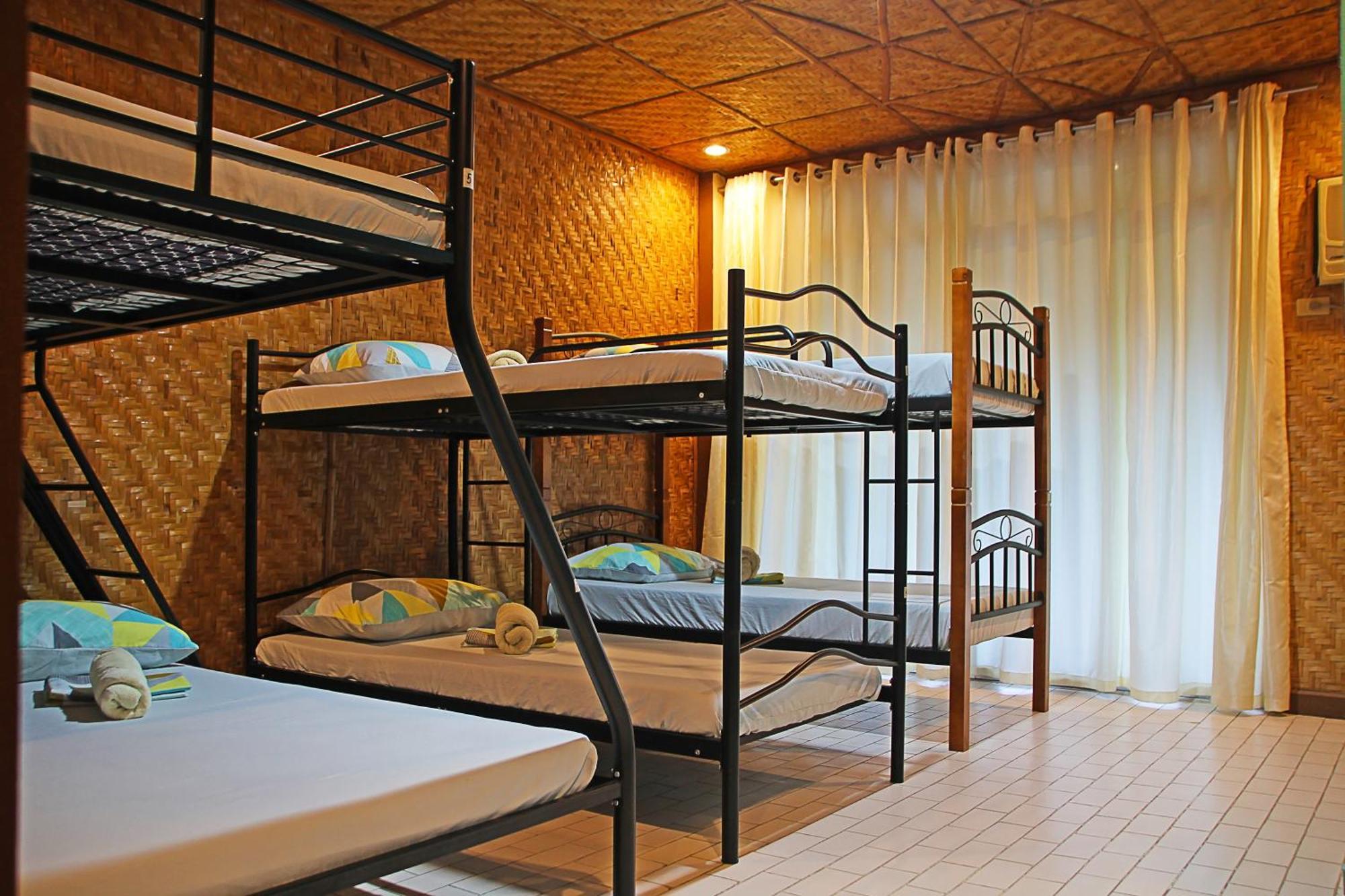 1888 Beach Resort Dumaguete City Esterno foto